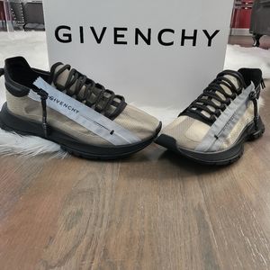 Givenchy Spectre Low Top Sneakers